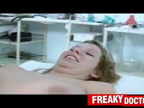 Chubby Czech blonde Candie enters gyno fetish hospital